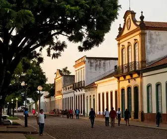 Conselheiro Saraiva e a Fundação de Teresina: A História que Moldou a Cidade