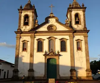 Descubra as Igrejas Históricas de Teresina: Um Roteiro Cultural Descubra as Igrejas Históricas de Teresina: Um Roteiro Cultural